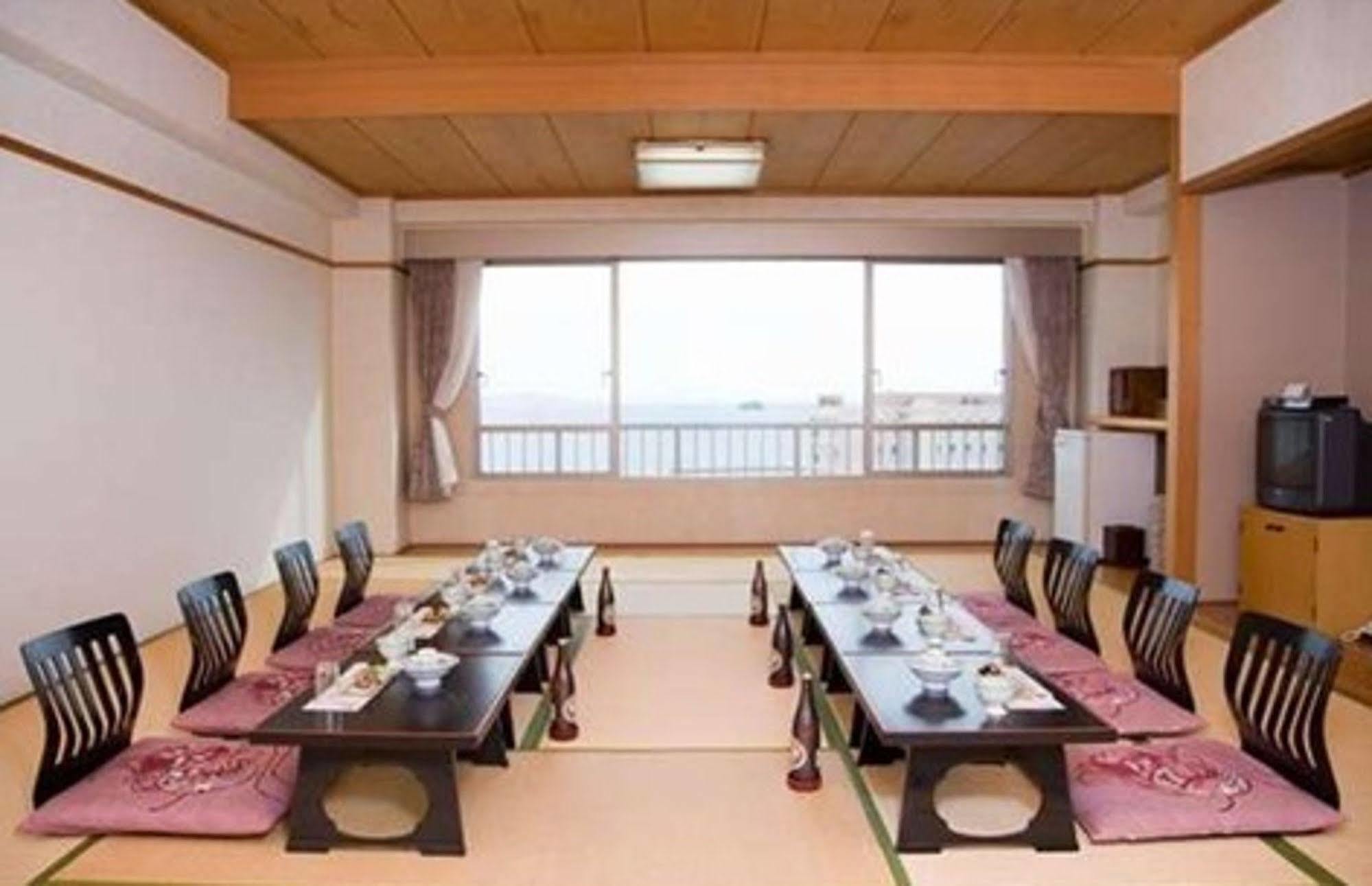 Kaiyoukaku Gamagori Buitenkant foto